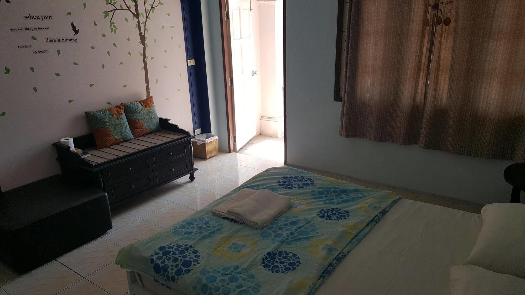 Phuket Blue Hostel Eksteriør billede
